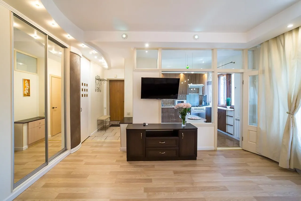 Appartement Уютная 2-Комн. Квартира. Дворец Ураина